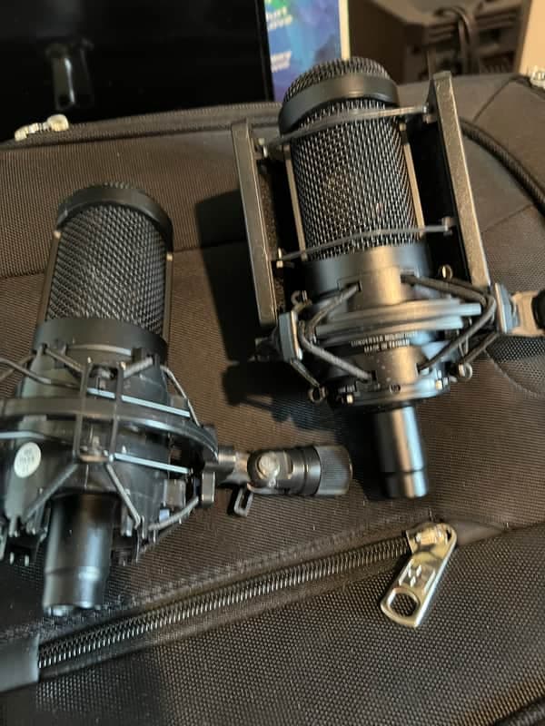 Acoustics Research 220 XLR 2025 - Black
