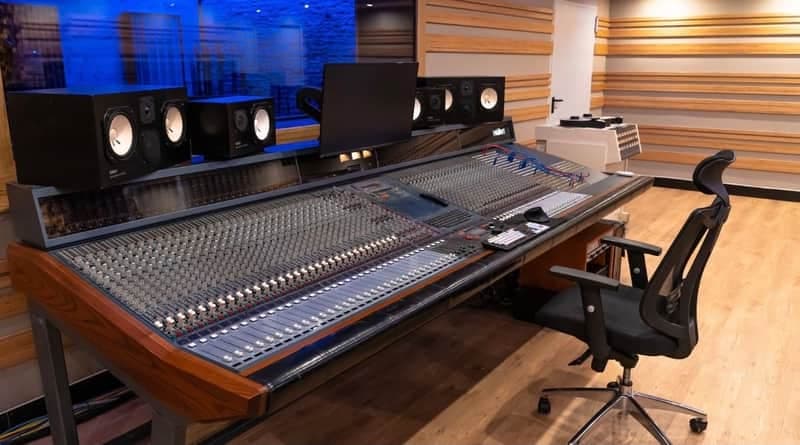 AMEK Mozart Rupert Neve Modules - 1990's - Blue / Grey