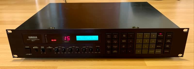 YAMAHA REV 7 - Vintage Digital Reverberator - an 110/120V und 220/240V nutzbar