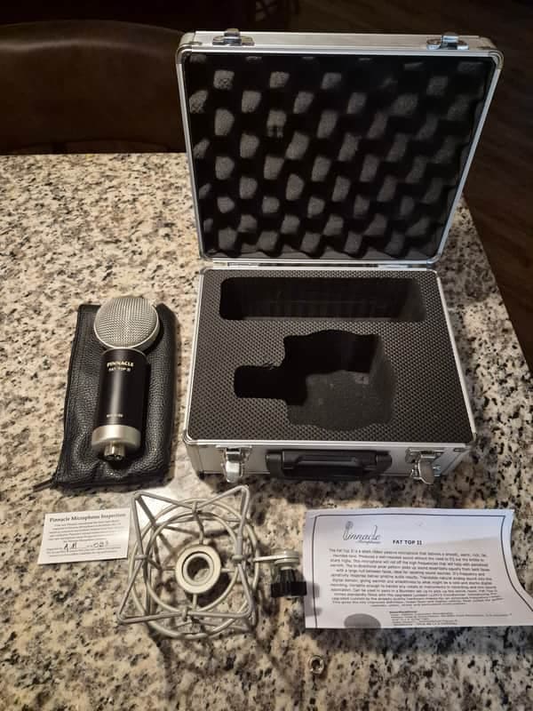 Fat Top II Black Ribbon Microphone w/Lundahl Transformer