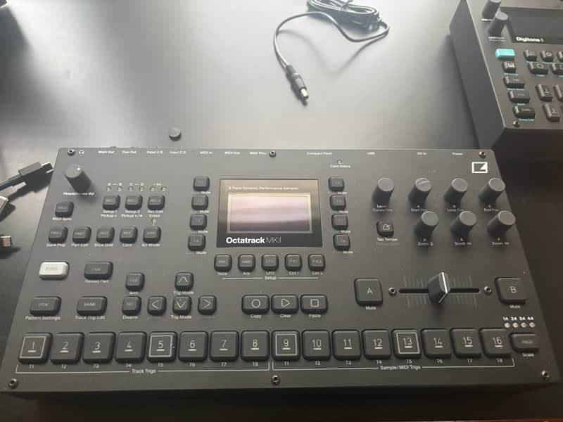 Elektron Octatrack MkII Dynamic 8-Track Performance Sampler 2017 - 2021 - Black