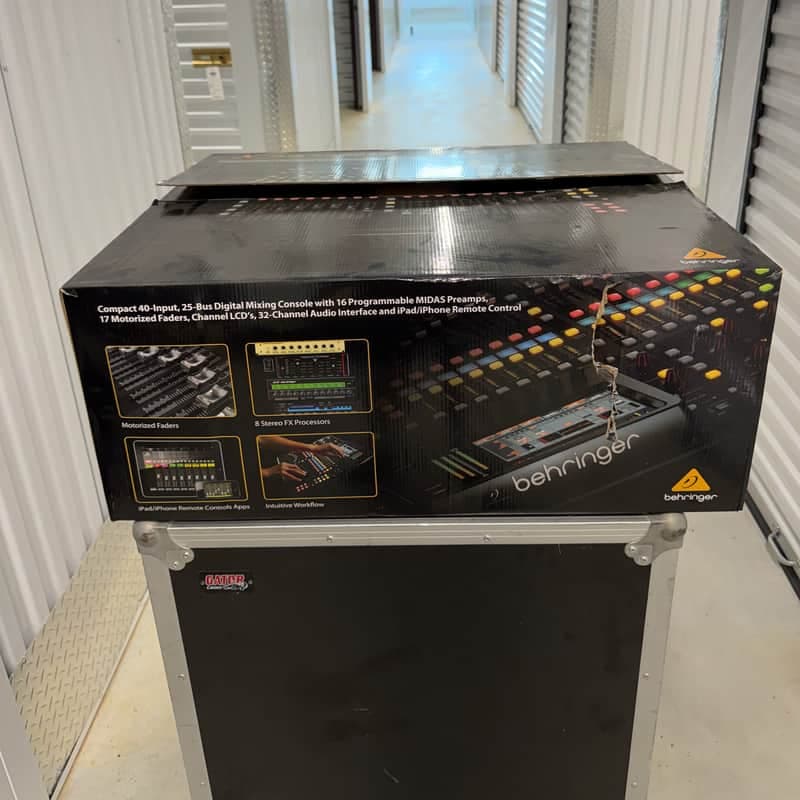 Behringer X32 COMPACT-TP 40-Input 25-Bus Digital Mixing Console Touring Package 2013 - Present - Standard
