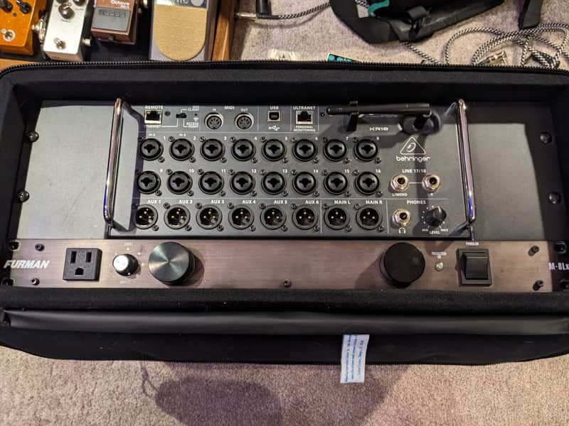 Behringer X Air XR18 Tablet-Controlled Digital Mixer 2014 - Present - Black