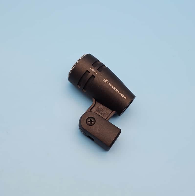 ☆Sennheiser MD 504 Cardioid Dynamic Drum Microphone With Mounting Clip - e604