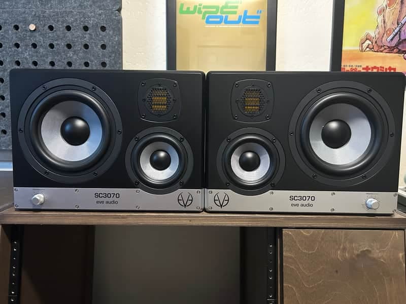 Eve Audio SC3070 3-Way 7" Active Studio Monitors (Pair) 2020 - Present Black