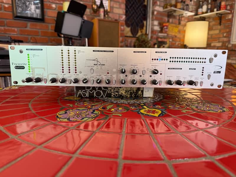 Focusrite MixMaster - Mastering Processor