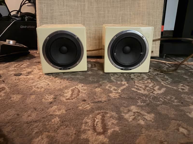 Avantone Pro MixCubes Passive (Pair)