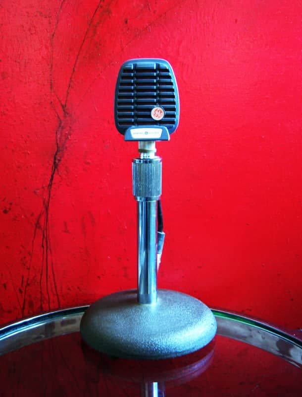 Vintage 1950's General Electric 97U29 / Shure 510C / 410 microphone Hi Z 99H86 w period Atlas DS7 desk stand