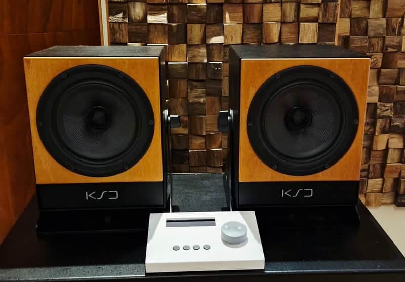 KS Digital C5-Reference + controller 2023 Black/Cherry wood