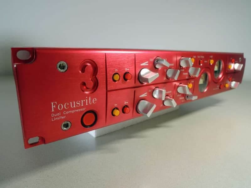 Focusrite Red 3 Dual Compressor / Limiter - red