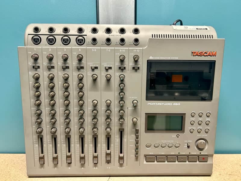 TASCAM 464 Portastudio (3)
