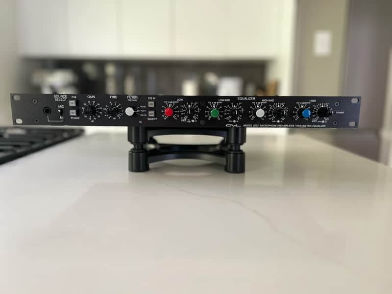GML 2032 Mic Pre / DI / EQ Channel Strip
