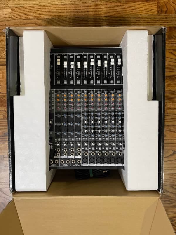 Mackie Onyx 1620i 16-Channel Firewire Mixer - Silver