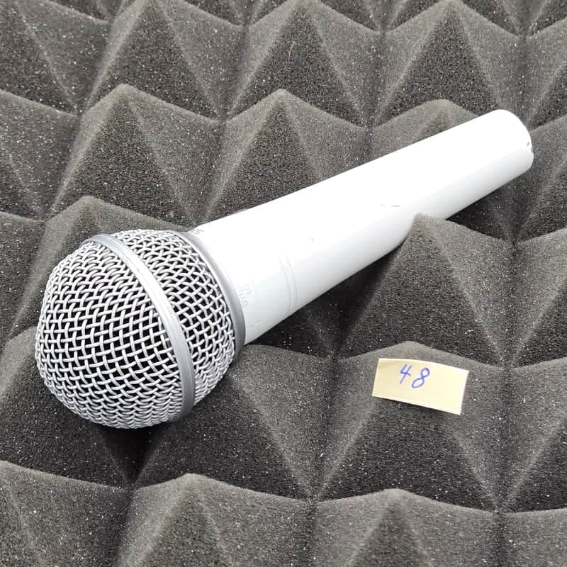 Shure SM48 Limited Edition White SM48W-LC