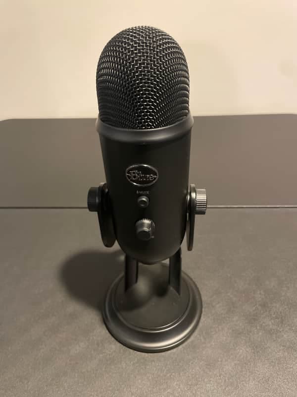 Blue Yeti Multipattern USB Microphone