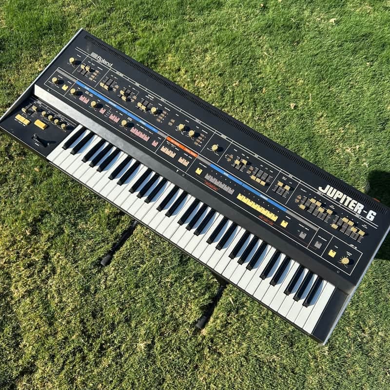 Roland Jupiter 6 61-Key Analog Polyphonic Synthesizer