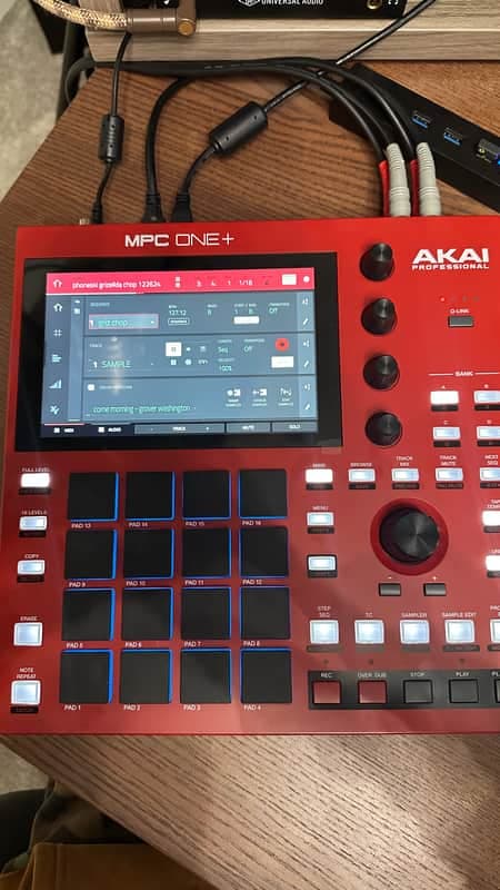 Akai MPC One + Standalone (WITH 100GB OF SAMPLES)