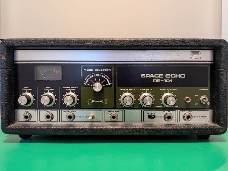 Roland RE-101 Space Echo 1978 - 1979 - Black