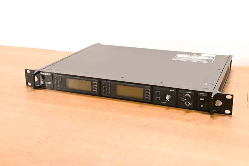 Shure UR4D Dual-Channel UHF Wireless Receiver - H4 Band: 518-578 MHz CG01Y8Y