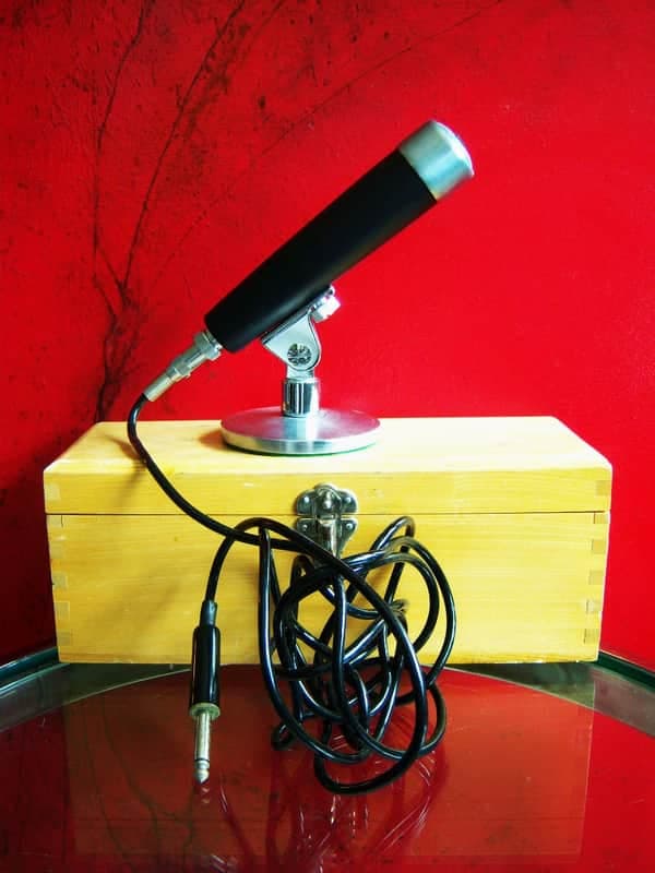 Vintage RARE 1960's Roberts 3811 dynamic microphone High Z w accessories Calrad Monarch Olson Aiwa Japanese