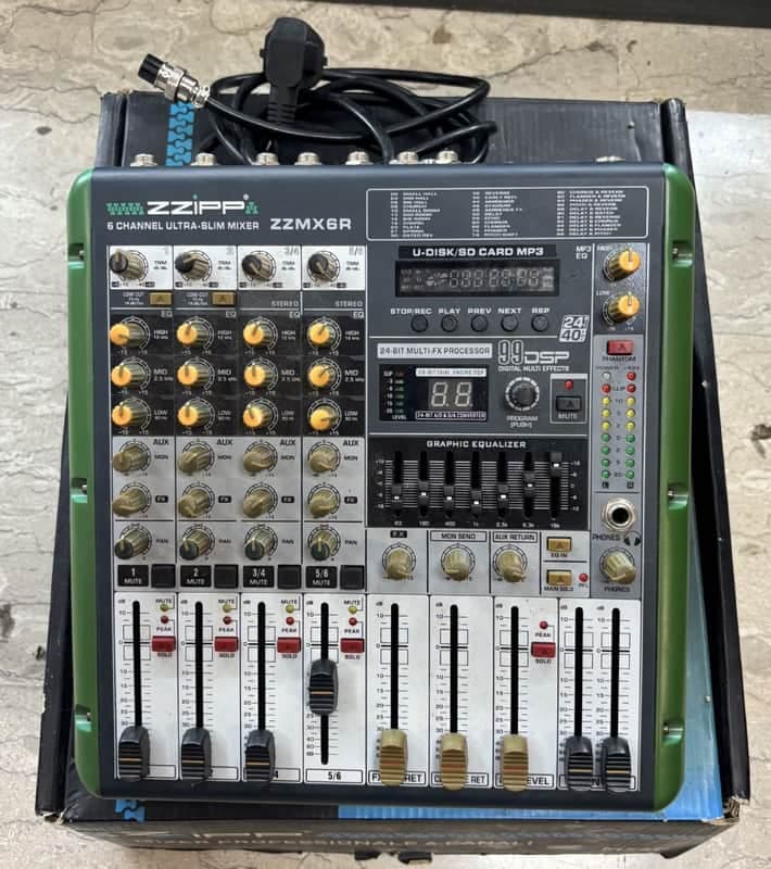 ZZIPP ZZMX6R 6-channel mixer with DJ karaoke recording