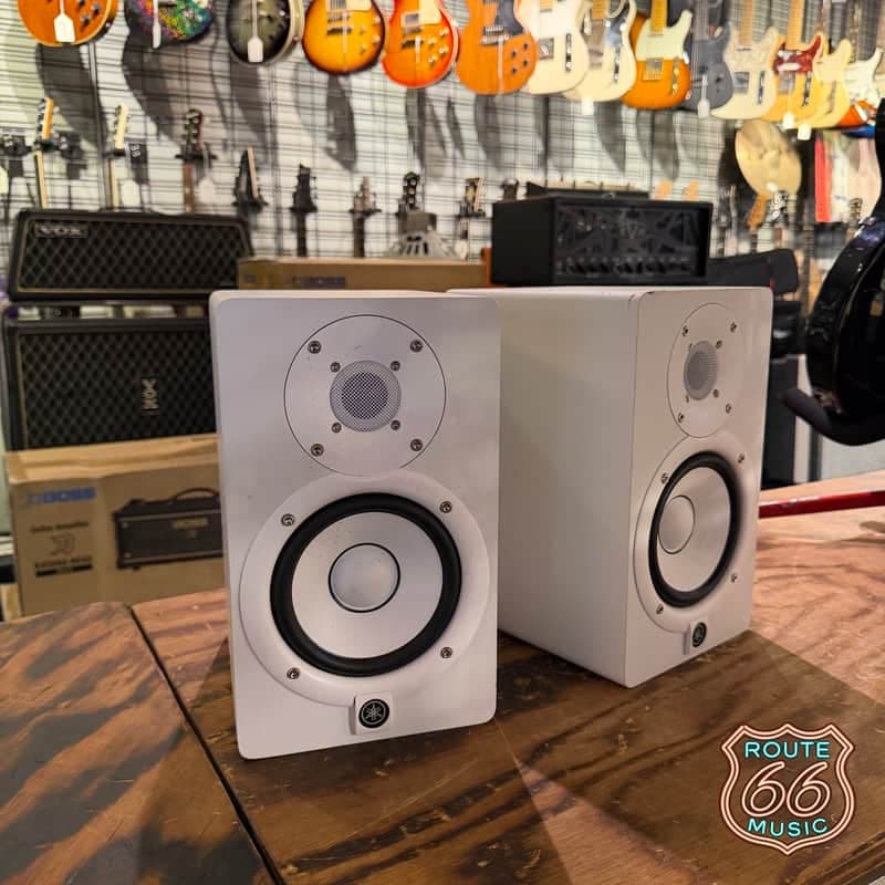 Yamahaa HS5 White Powered Studio Monitors Pair