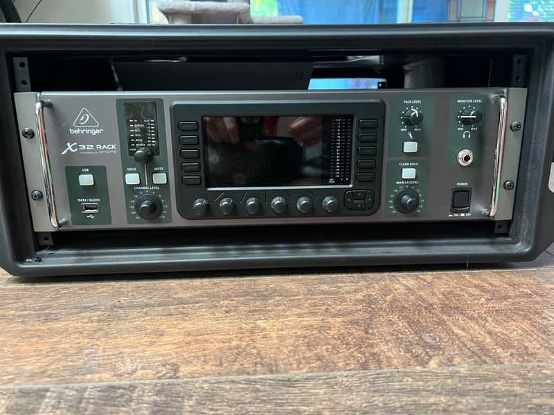 Behringer X32 Rack + Gator Pro Series Case w/ WiFi Router