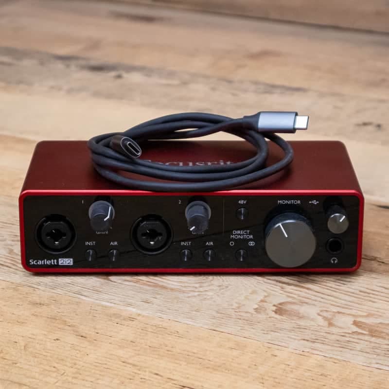 Focusrite Scarlett 2i2 (3rd Gen) USB Audio Interface Studio Recording U286224