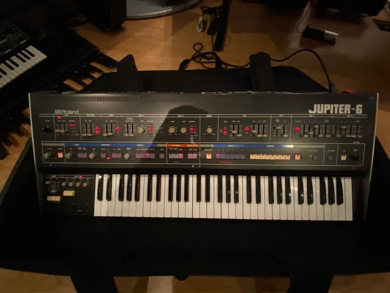 Roland Jupiter 6 61-Key Synthesizer 1983 - 1985 - Black