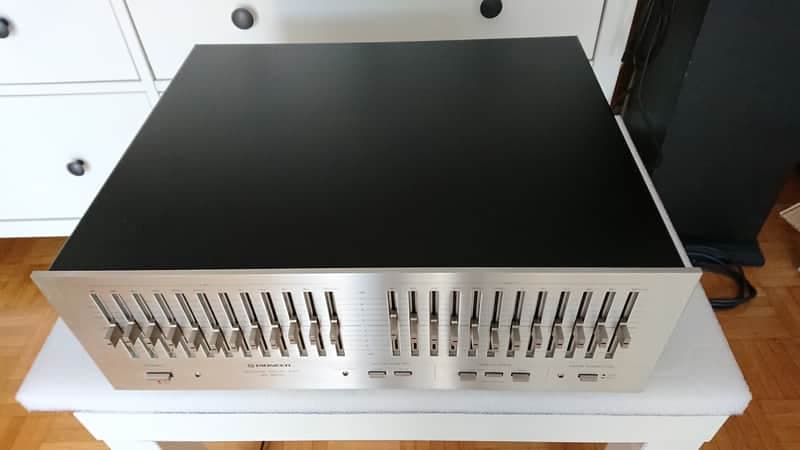 Pioneer SG-9800 Graphic Equalizer, Multi-voltage Model 1981 - Silver