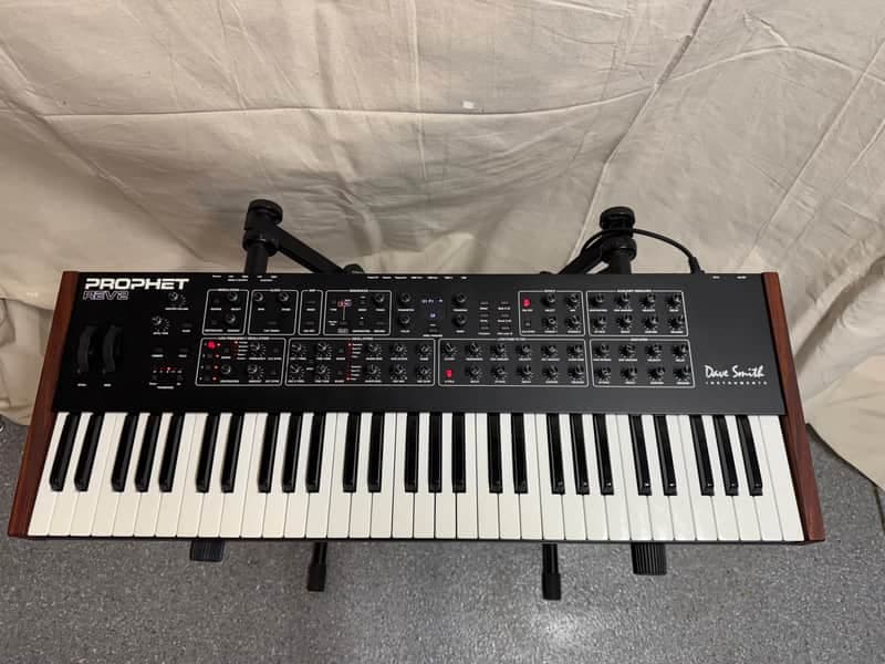 Dave Smith Instruments Prophet Rev2 61-Key 8-Voice Polyphonic Synthesizer 2017 - 2018 - Black