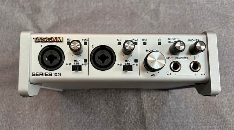 TASCAM Series 102i USB Audio Interface 2019 - Present - Silver