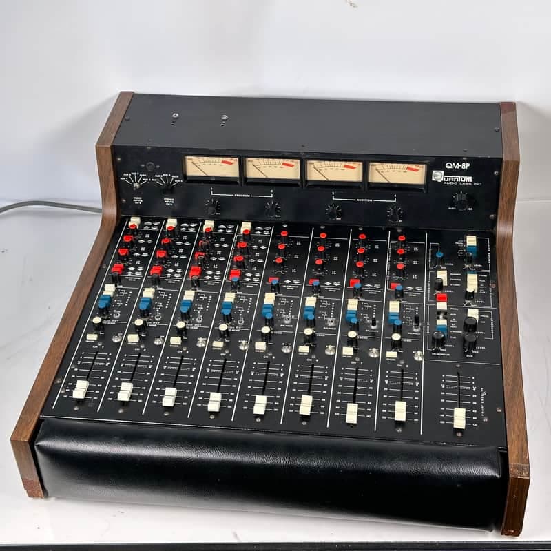 Vintage Quantum Audio Labs QM-8P Mixing Console