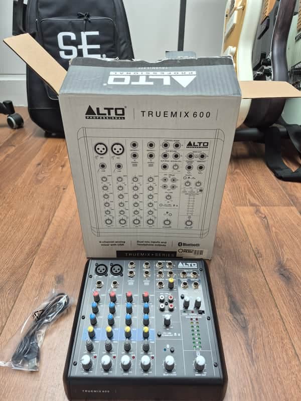 Alto Professional TrueMix 600 6-Channel Compact Mixer with USB and Bluetooth 2023 - Present - Black