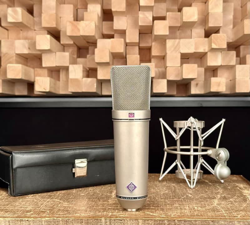 Vintage Neumann U87 Condenser Microphone. Late 60s. Original Accessories. U 87