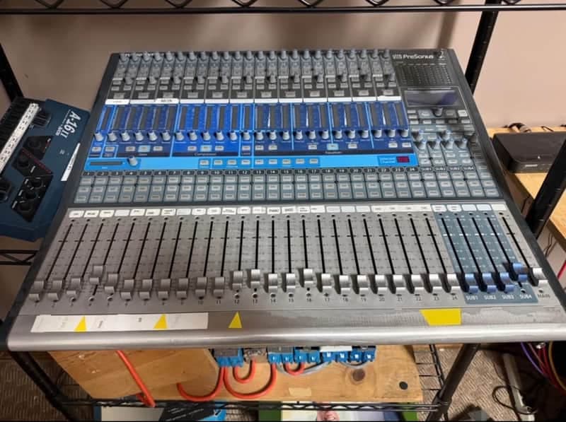 PreSonus StudioLive 24.4.2 2010s - Silver