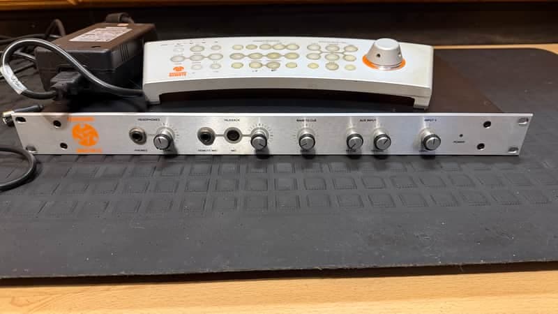 Dangerous Music Monitor ST 2000s - Silver