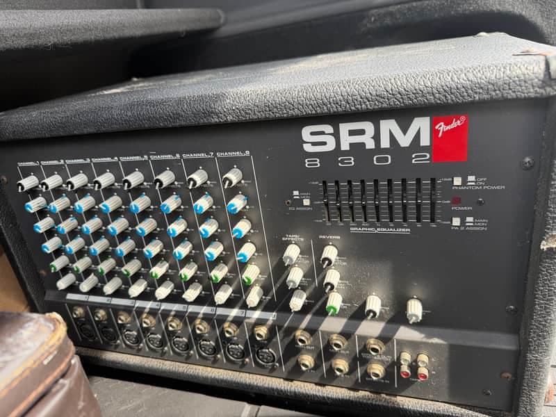 Fender SRM 8302 Powered Mixer Late 1990’s - Black