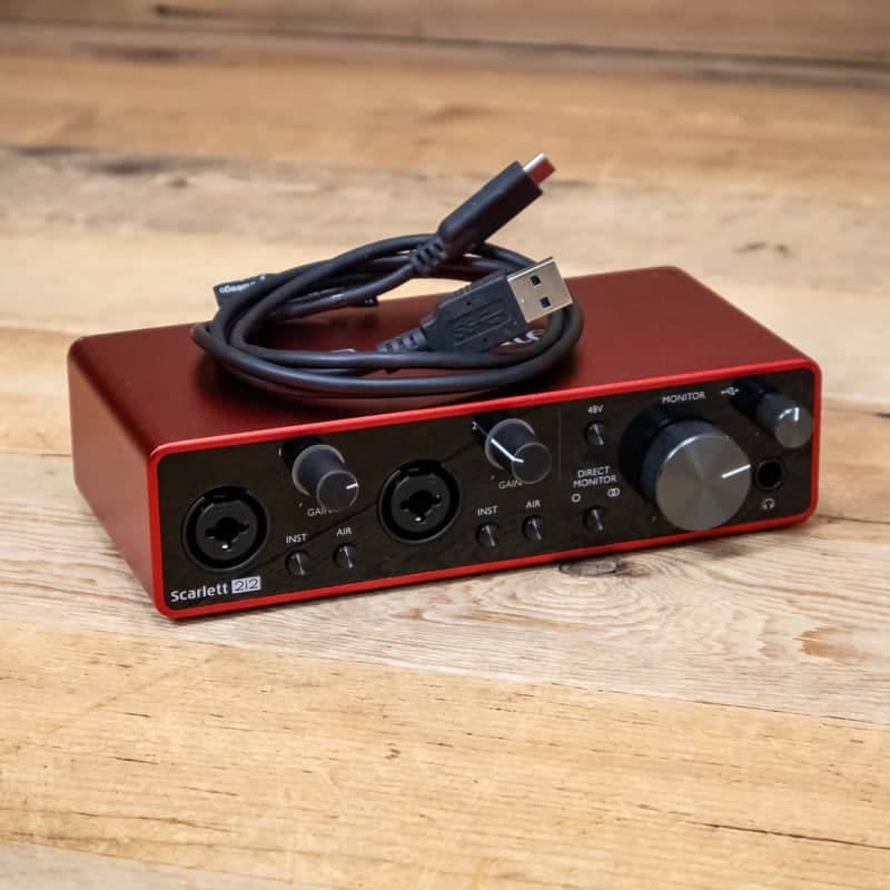Focusrite Scarlett 2i2 (3rd Gen) USB Audio Interface Studio Recording U288520