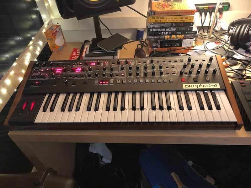 Prophet-6 Polyphonic Analog Synthesizer Keyboard