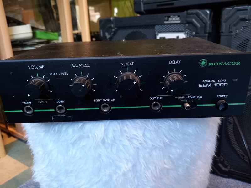 Monacor EEM-1000 Analog Echo