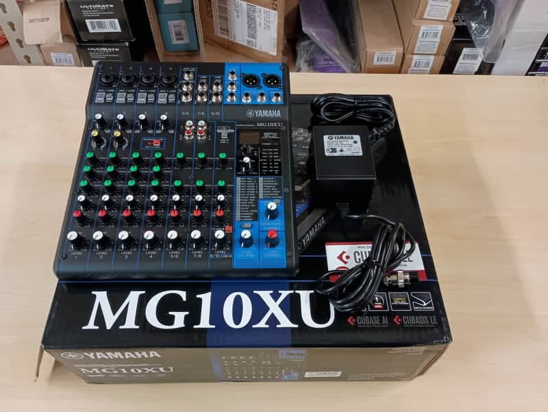 Yamaha MG10XU 10-Channel Analog Mixer - Black