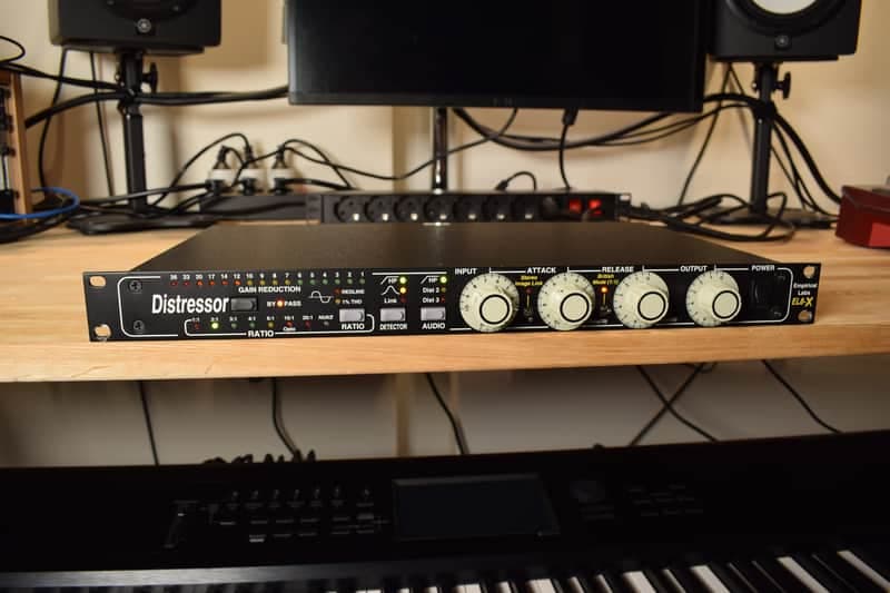 Empirical Labs EL8-X Distressor with British Mode - Black