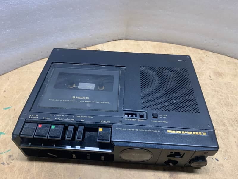 MARANTZ PMD221 PORTABLE MONO CASSETTE RECORDER- MAKE OFFER!