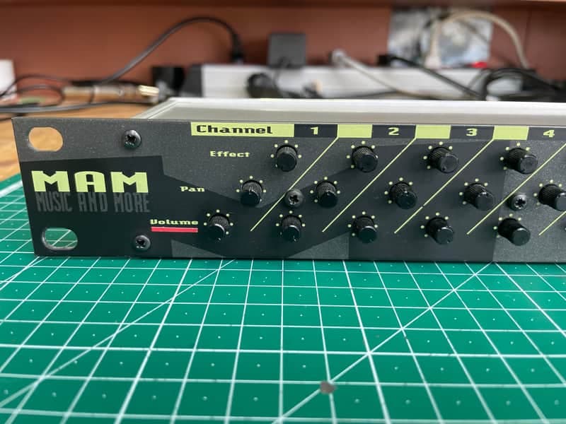 MAM LM 122 12 Channel Line Mixer 19"