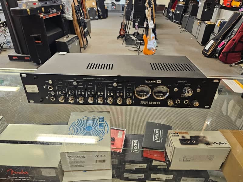 Line 6 Tone port UX8 - Black