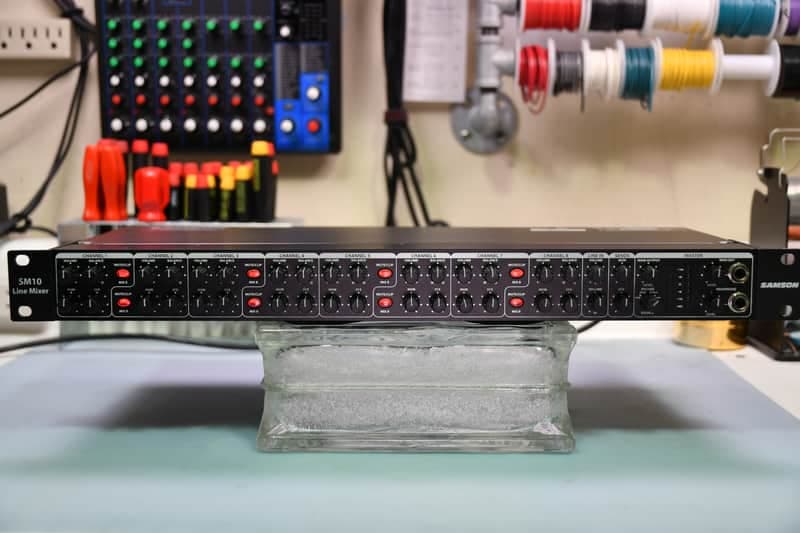 Samson SM10 Rack-Mounted 10-Channel Line Mixer 2010s - Black