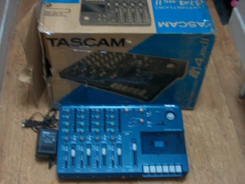 TASCAM 414 MK.11 1999 - BLUE