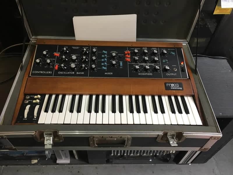 Moog Minimoog MODEL D 70's old OSC , Analog Synth W/CASE MIDI ORIGINAL VINTAGE //ARMENS