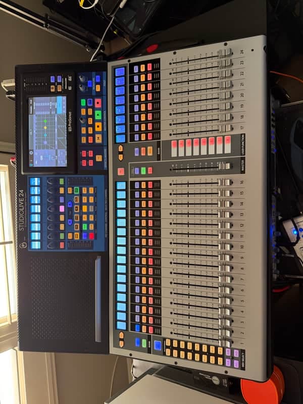 PreSonus StudioLive 24 Series III Digital Mixer 2010s - Black / Silver